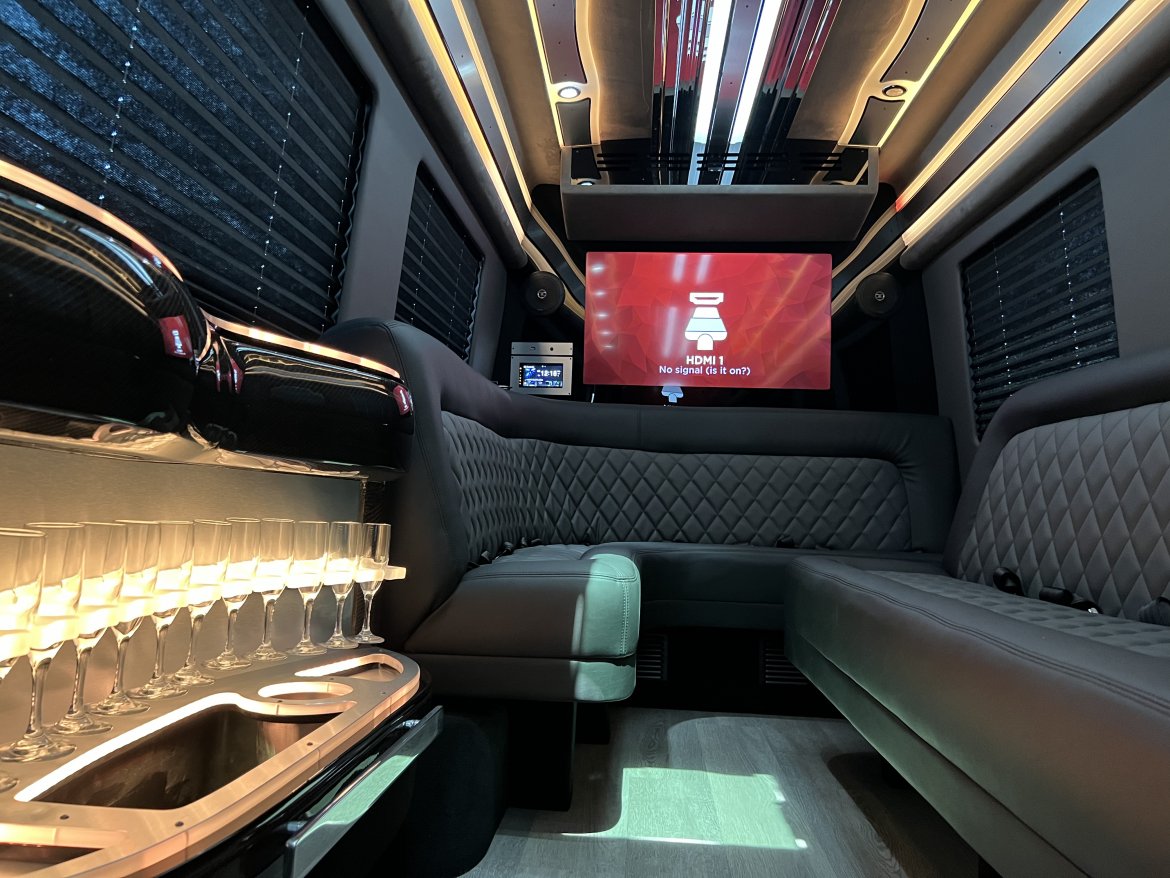 2022 Mercedes Benz Sprinter 3500 170 Ext By SPV