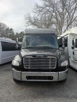 
										2014 Freightliner M2 GM40 By Grech Executive Shuttle full									